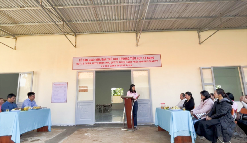 “Hoạt động của Happee Charity là cách tôi dạy con, dạy cháu mình tiếp nối hành trình thiện nguyện của gia đình” – bà Lê Hải Liễu bộc bạch