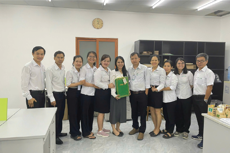 Chia tay Bạn Vy-Xuất khẩu nghỉ việc
